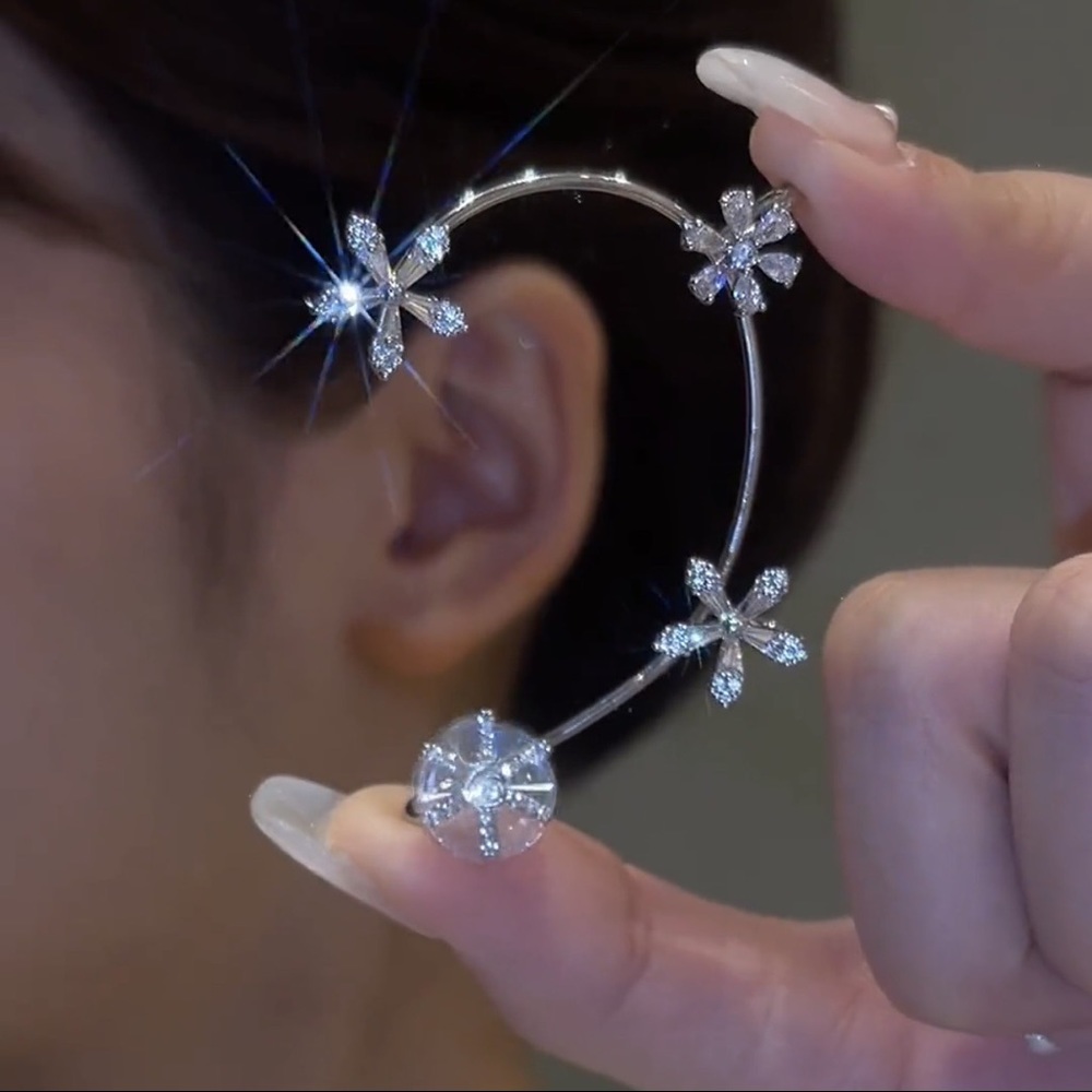 Spin Ear cuff earrings snow flowers one piece right ear
